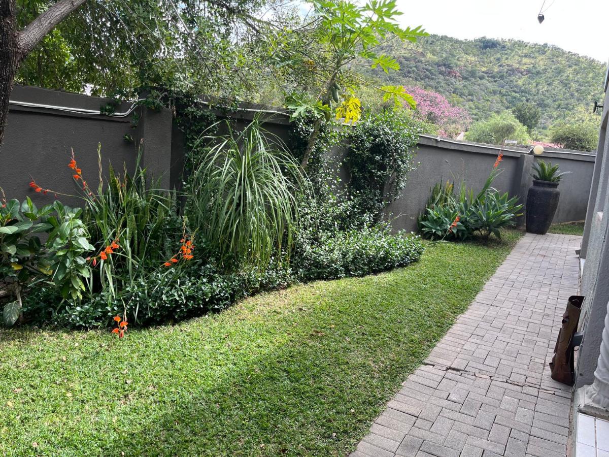 Toro Guest House Rustenburg Dış mekan fotoğraf
