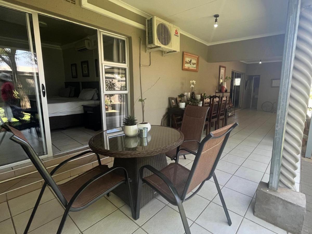 Toro Guest House Rustenburg Dış mekan fotoğraf