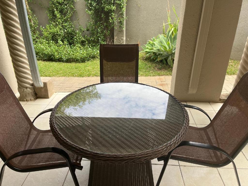 Toro Guest House Rustenburg Dış mekan fotoğraf