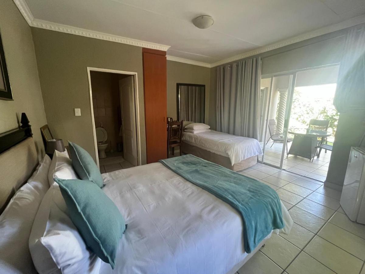 Toro Guest House Rustenburg Dış mekan fotoğraf